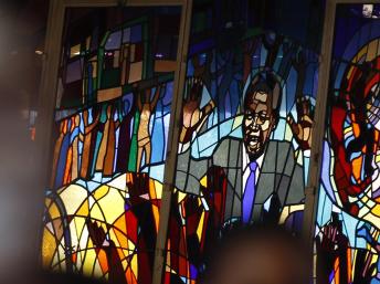 Les vitraux de l'église Regina Mundi à Soweto représentent Nelson Mandela