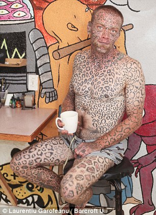 Larry Da Leopard: l'homme aux 1000 tatouages