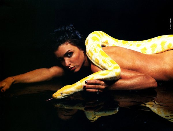 Jenifer et son serpent