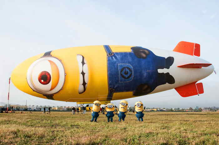 Zeppelin promotionnel pour DESPICABLE ME 2