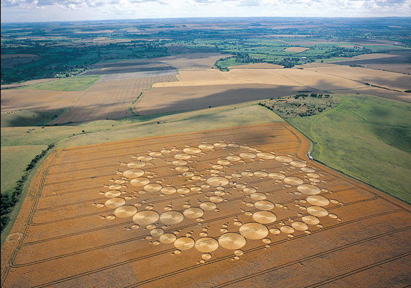 - Formation de Milk Hill (Wiltshire - GB) - 12 Août 2001 -